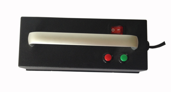 Lampe UV tenue dans la main de Gemological, industrie chimique modèle de FUV-4B/émetteur à rayonnement ultraviolet de produit alimentaire