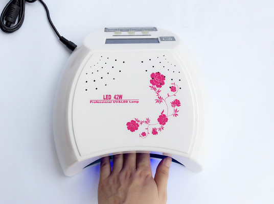 Temps UV efficace élevé 5s, 10s, 20s d'arrangement de lampe de dessiccateur de clou du salon de beauté LED