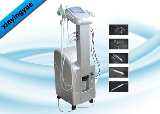 Équipement 7 de rajeunissement de peau dans 1 machine de l'oxygène de peau de jet pour des soins de la peau