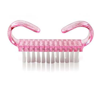 belles brosses roses d'art d'ongle de manucure avec la poignée en plastique pratique