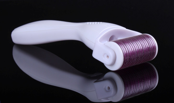 Stimulez le rouleau de Derma d'aiguille de croissance de collagène, la réduction Gm1080 de cellulites