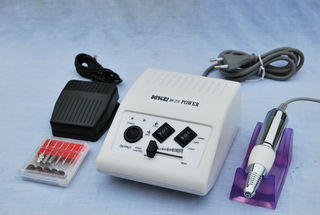 2,35 mm forme de stylo en plastique Portable 80gf.cm électrique Nail Drill avec avant &amp; revers Switch