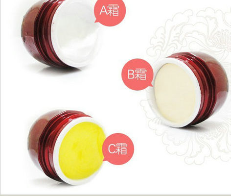 Peau de fines herbes blanchissant la crème, masque en soie attrayant 25ml pour la peau jaunâtre
