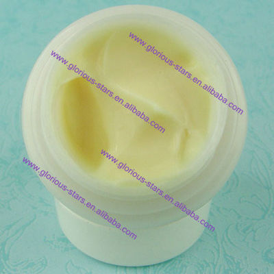 Peau de fines herbes blanchissant la crème, masque en soie attrayant 25ml pour la peau jaunâtre