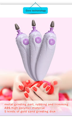Les mains et les pieds d'ongle d'art de nettoyage électrique de machine ont frappé le séchage de vernis à ongles