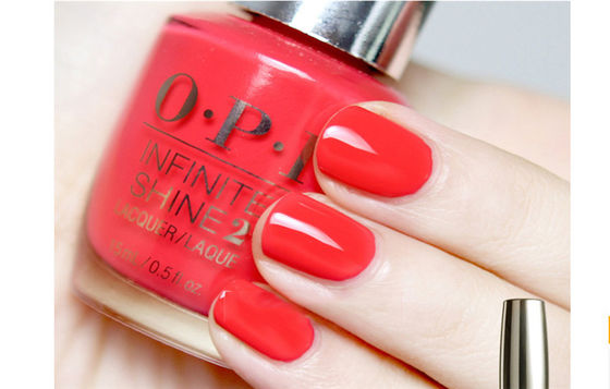 Le liquide de dames de marque d'OPI a adapté couleurs du vernis à ongles de longues dernières 15ml