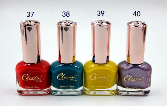 La marque de distributeur a adapté le vernis à ongles aux besoins du client, le vernis à ongles de gel de femmes 14ml